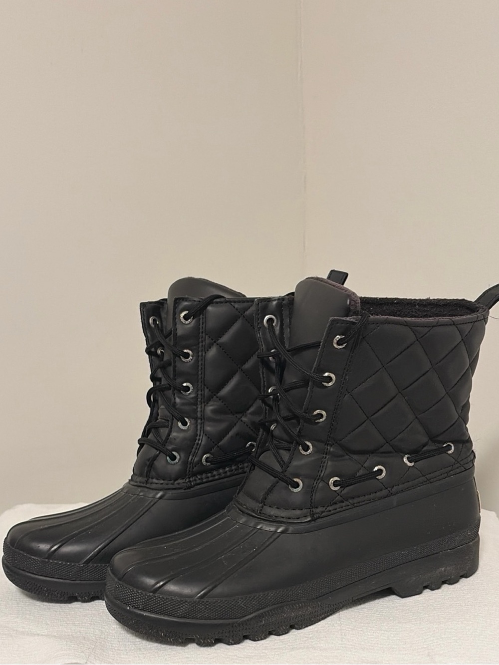 Sperry Saltwater Duck Boots Women's Size 9 M black quilted